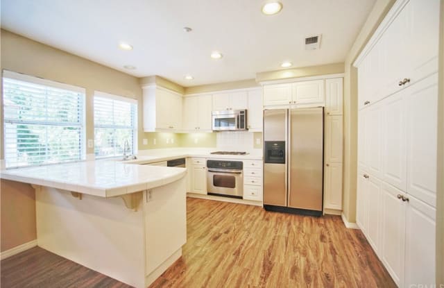 60 Chula Vista - 60 Chula Vista, Irvine, CA 92602