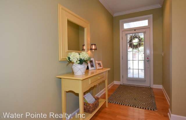 1137 Greensview Circle Gallery 3