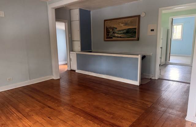 136 Lakeside Drive South Gallery 1