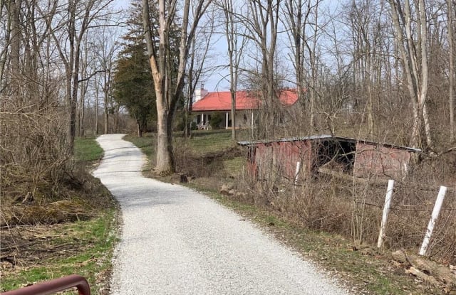 2950 County Road 1000 E - 2950 North Ford Road, Zionsville, IN 46077