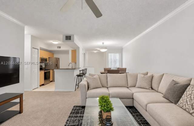 2474 Centergate Dr Gallery 4