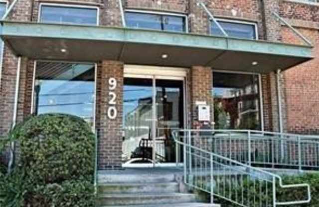 920 POEYFARRE Street Gallery 2