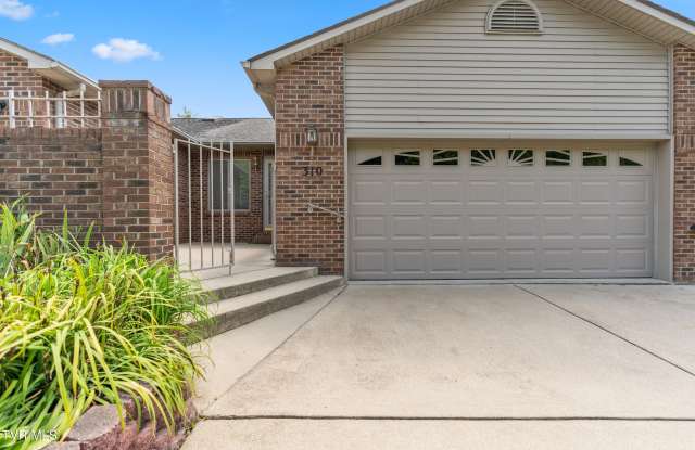 310 Viking Place Gallery 1