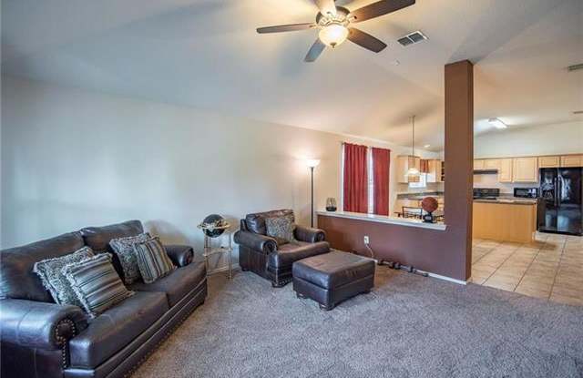 3231 Guadaloupe Gallery 2