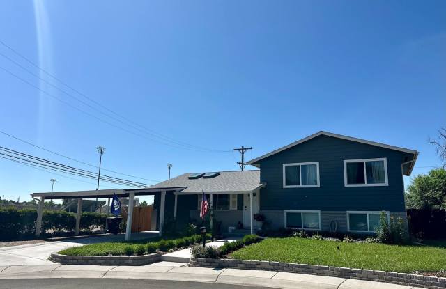 Charming 4 Bedroom Home w/ A/C in Security photos photos