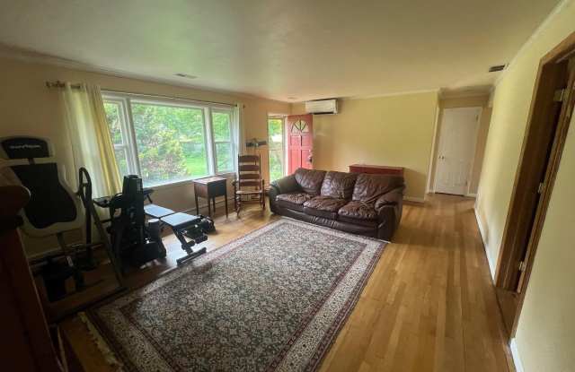 10616 OAK PLACE Gallery 4