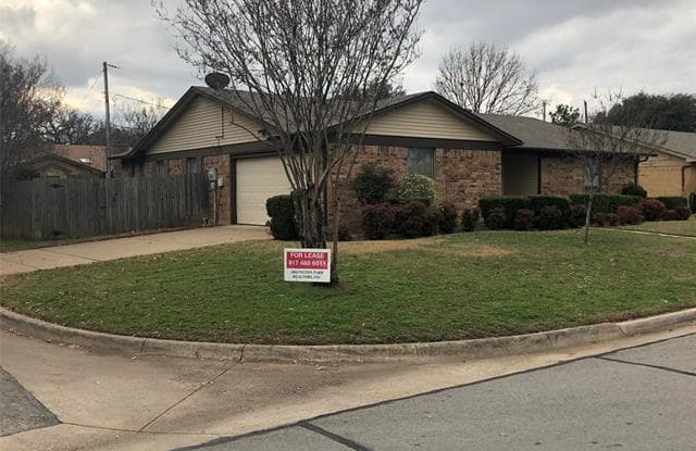 3704 Firethorn Drive - 3704 Firethorn Drive, Arlington, TX 76017
