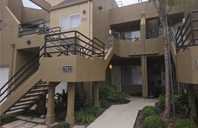 27823 Violet photos photos