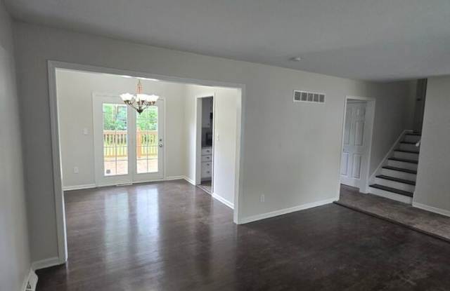 8218 East 133rd Terrace Gallery 2