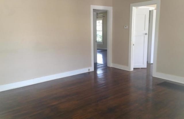 1104 N LBJ Dr Gallery 4