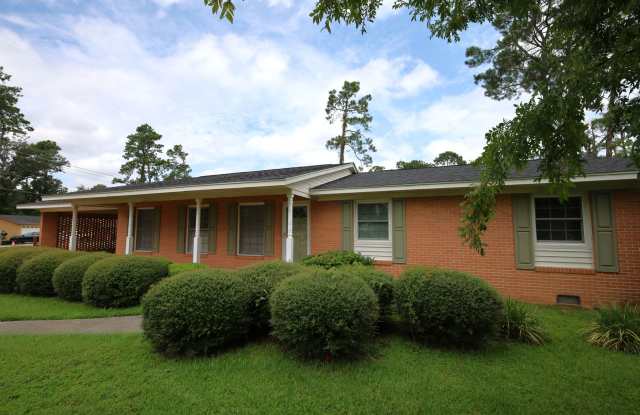 910 Maplewood Dr photos photos