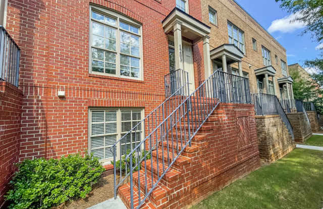 1203 Virginia Park Dr NE photos photos