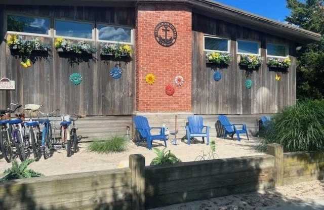 101 Bungalow Walk photos photos