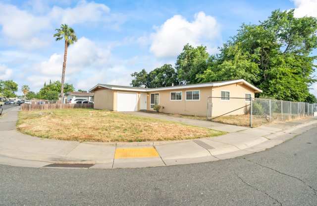 Charming 4-Bedroom Family Home– Available Now! photos photos