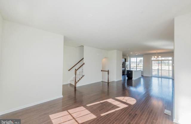 7406 FOUR GARDENS ROAD Gallery 3