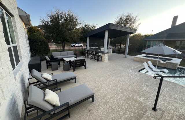 102 Waverly Spire Court Gallery 4