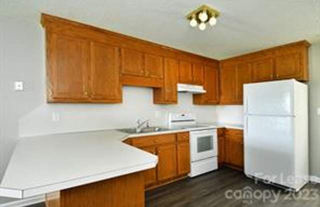 166 Glen Gar Dr 2 bedroom duplex photos photos