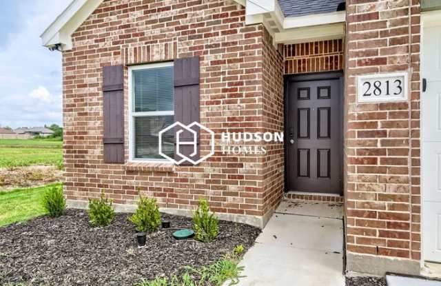 2813 Woodbrook Drive Gallery 2