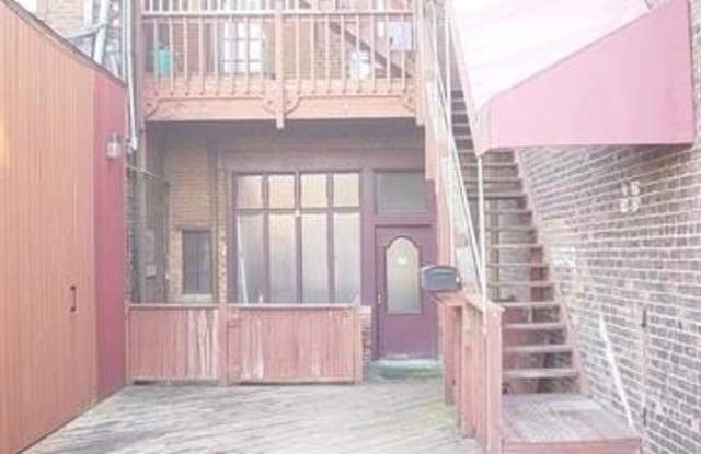 79 N SAGINAW Street Gallery 3