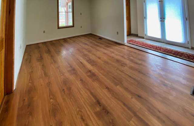 6312 OLD DOMINION Drive Gallery 4