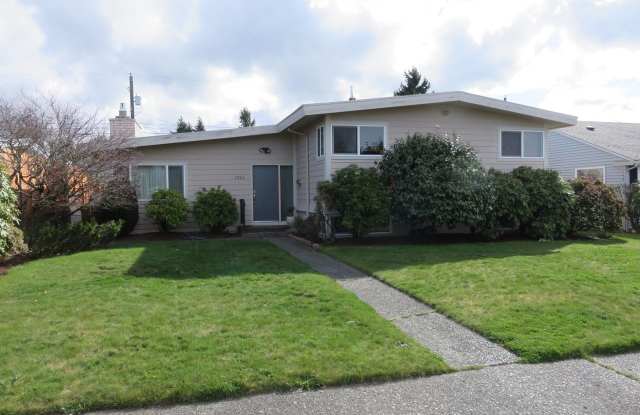 1825 N Bennett St - 1825 Bennett Street, Tacoma, WA 98406