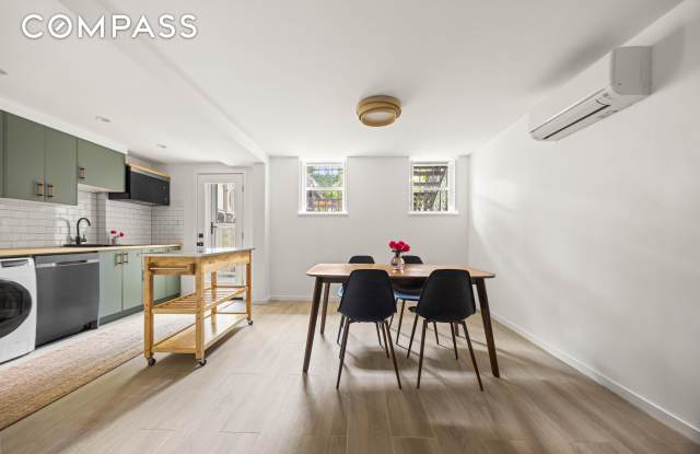 1652 10th Avenue photos photos