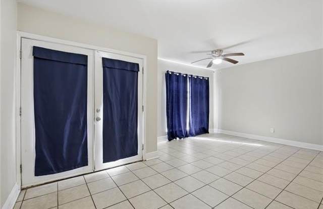 1005 CHIMNEY WOOD Lane photos photos