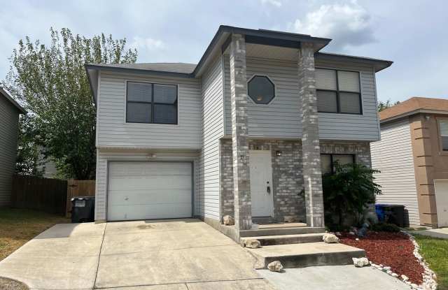 3BR/2.5 Bath House in the San Antonio Medical Center - 15 McLennan Oak, San Antonio, TX 78240