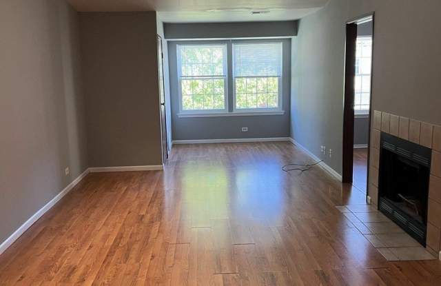 1205 Wyndham Court unit: 202 photos photos