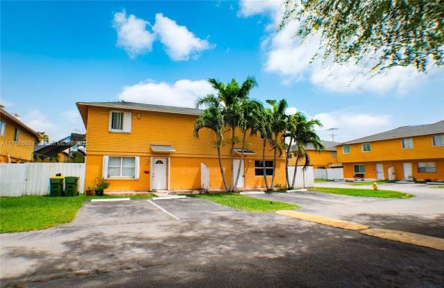 67 NE 12th Ave - 67 Northeast 12th Avenue, Homestead, FL 33030