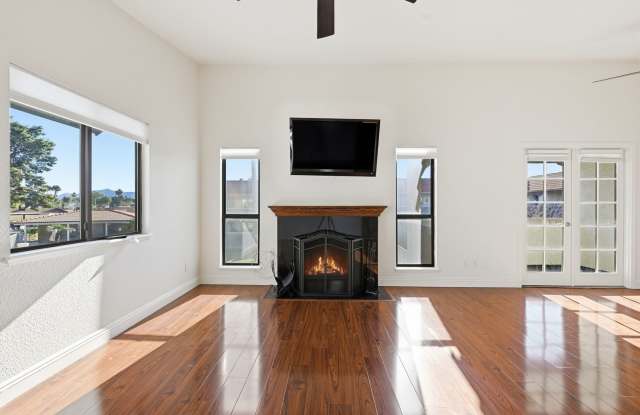 Status: Accepting Applications photos photos