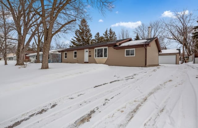 1524 LINCOLN AVE - 1524 Lincoln Avenue, St. Paul Park, MN 55071