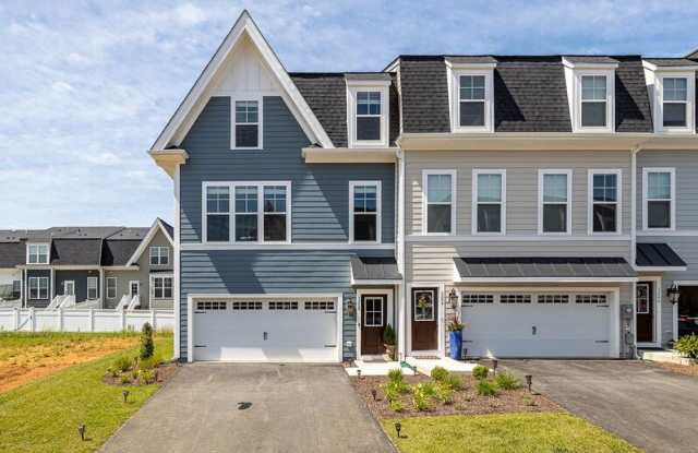 3208 Marion Square photos photos