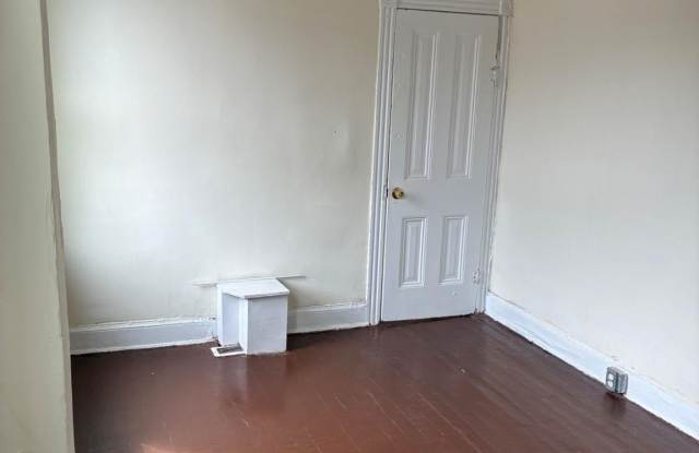 1815 CLIFTON Avenue Gallery 2