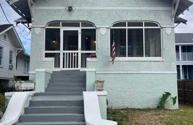 Renovated 3 Bedroom on Broadway! photos photos Renovated 3 Bedroom on Broadway! photos photos