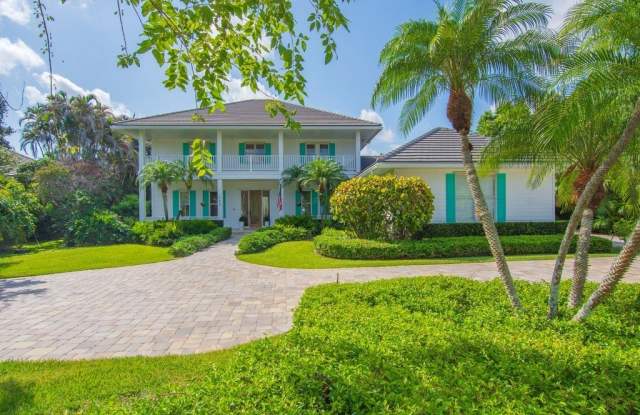 253 Riverway Drive Gallery 3