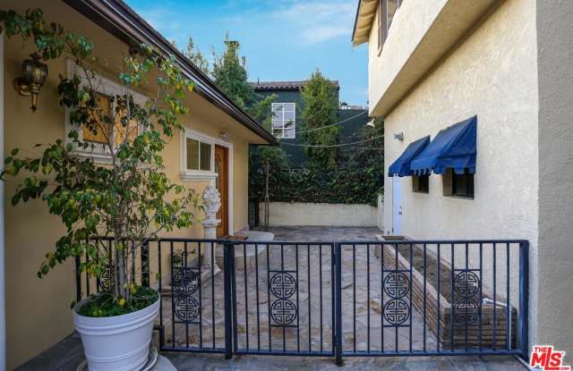 2331 West ALLVIEW Terrace Gallery 4