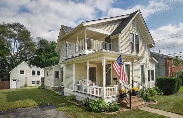 225 S CENTER Street photos photos