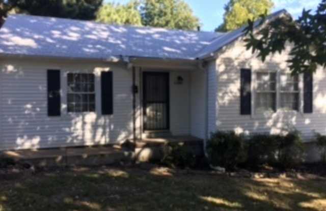 2bed/1bath House NEW PAINT! photos photos