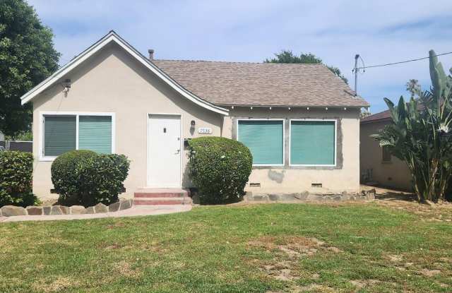 Must see this charming 3 bedroom + 1 bathroom photos photos