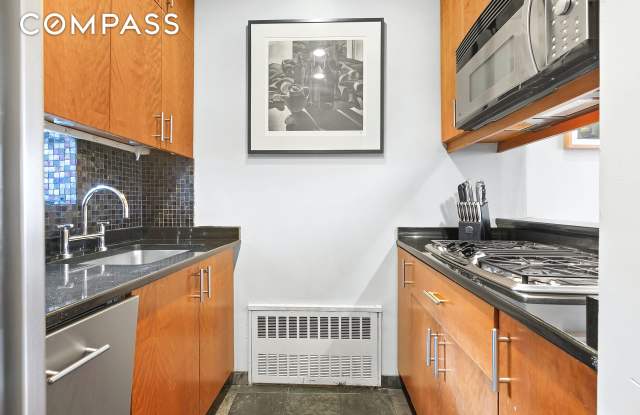 342 West 85th Street Gallery 3
