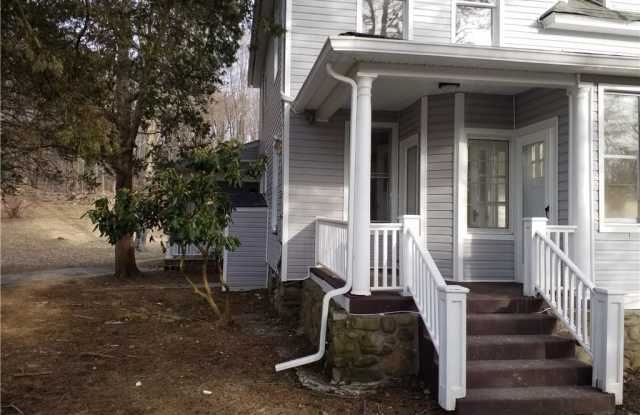 355 Ridge Road Gallery 4