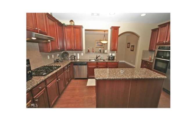 5325 Rosewood Pl Gallery 4