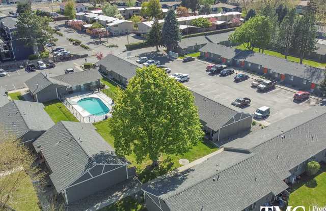 North Trace Village Apartments Gallery 3