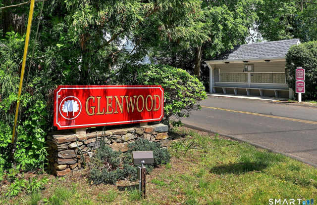 50 Greenview Lane unit: 50 photos photos