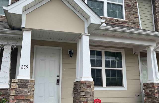 Spacious and well kept 2 bedroom home photos photos