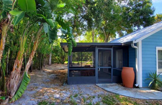 1403 Indian River Ave - 1403 Indian River Avenue, Titusville, FL 32780