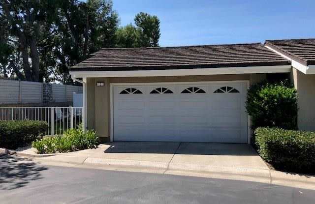 1 Lone Pine Gallery 2