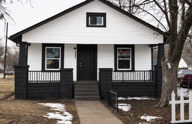 Historic 3 Bedroom Gallery 1