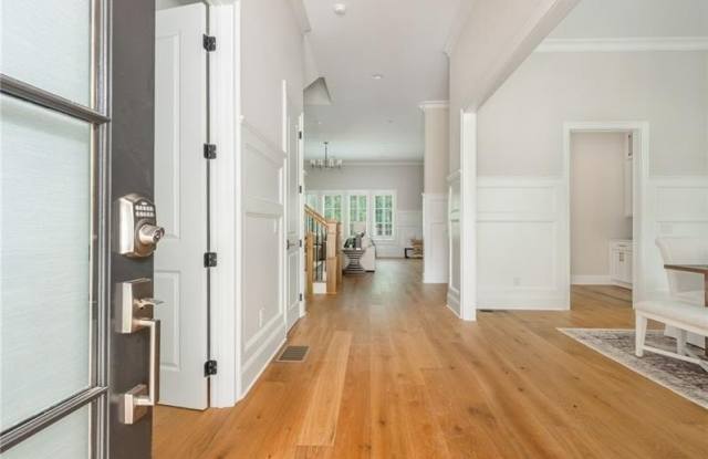1169 Dorby Park Drive NE Gallery 2